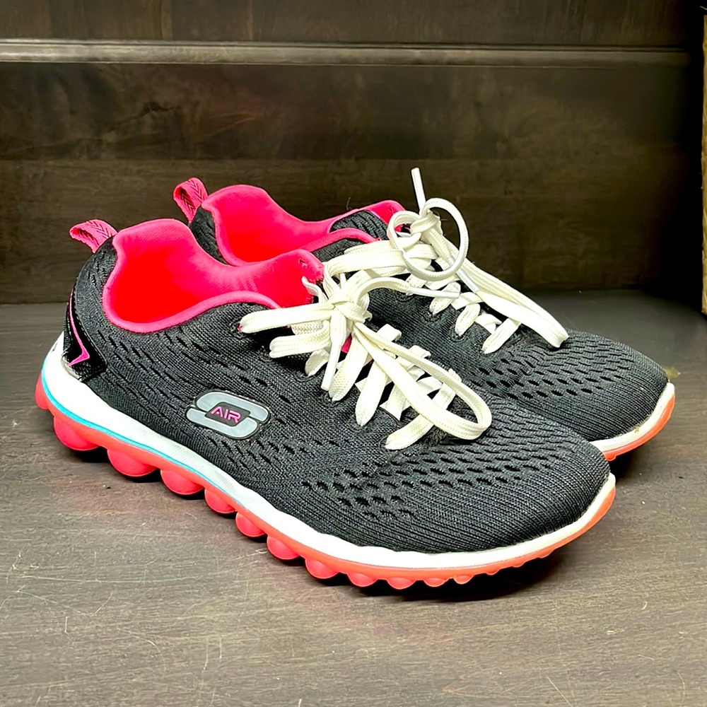 Skechers memory foam sneakers